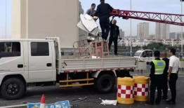 宝鸡交通事故最新爆料,多车连环相撞，现场情况紧急！