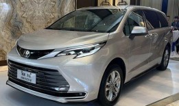 新h9最新爆料内饰图,豪华升级，科技感十足，引领高端SUV新潮流”